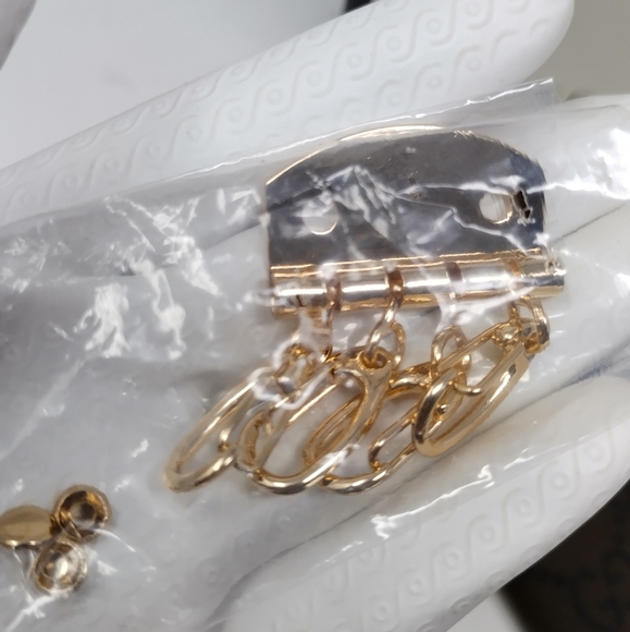 Gucci GG Canvas Zip Around Key Holder - Picture 12 of 12